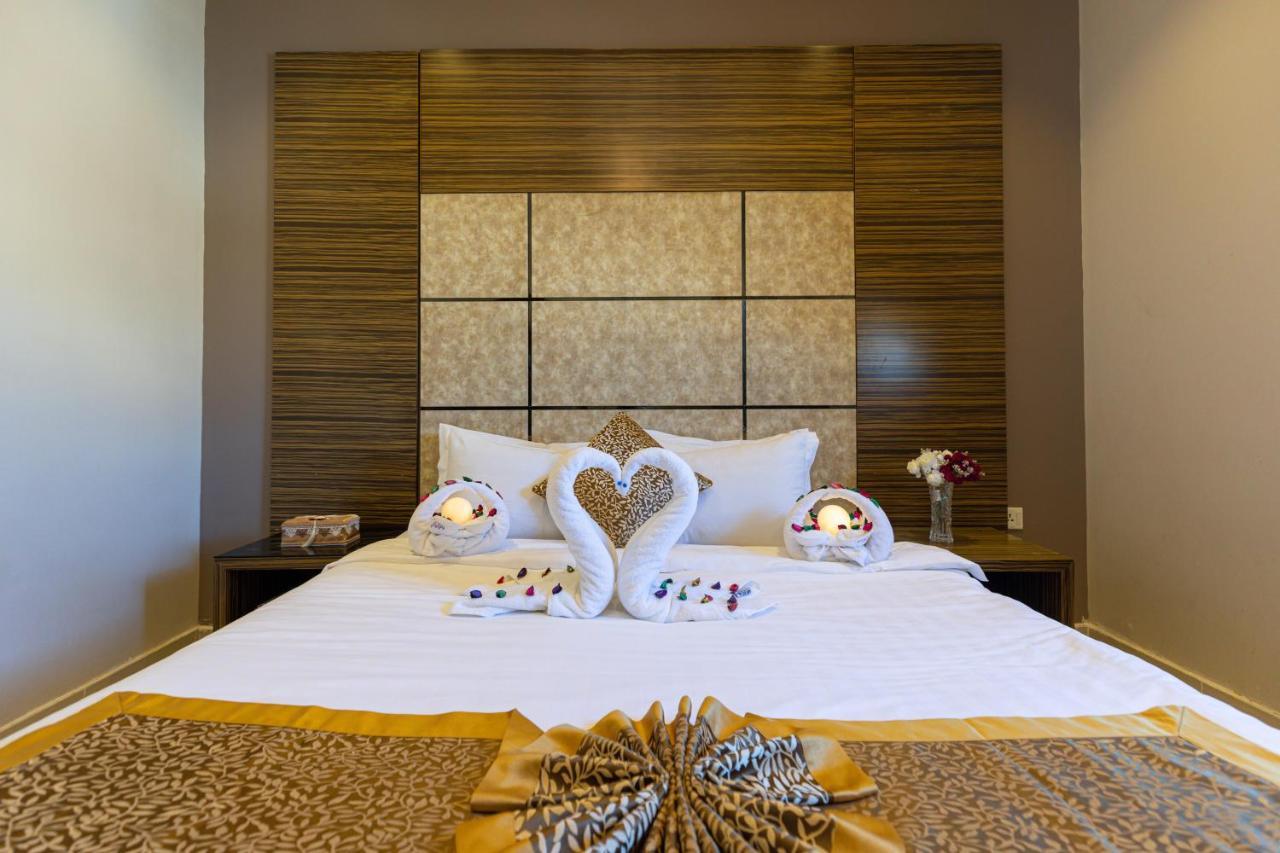 Iwan Alandalusia Hotel Suites Almarwah Jeddah Ngoại thất bức ảnh