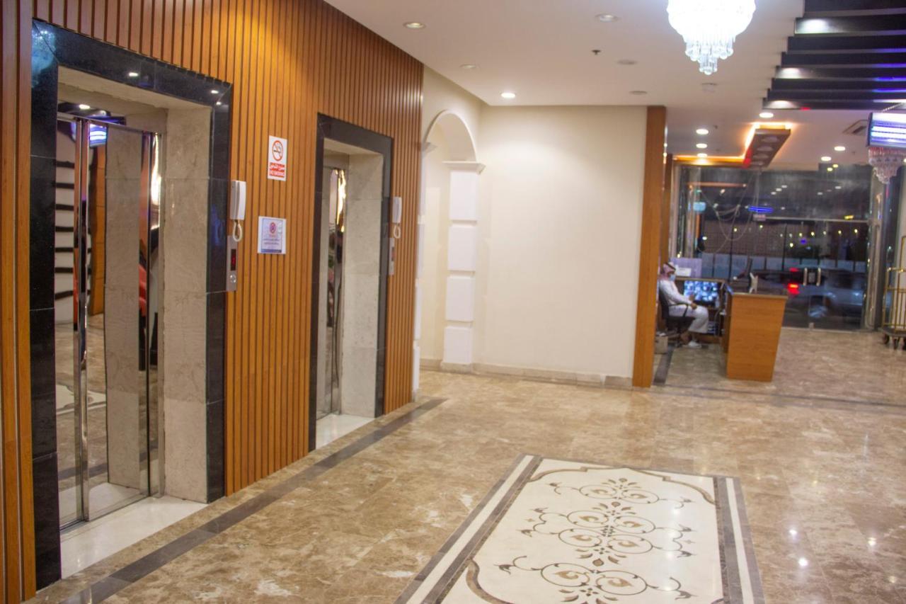 Iwan Alandalusia Hotel Suites Almarwah Jeddah Ngoại thất bức ảnh
